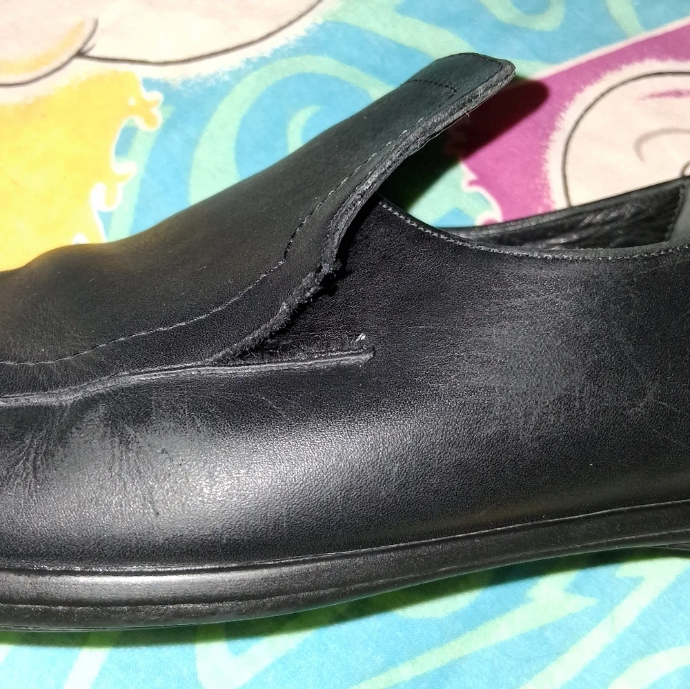 90s Gucci Vintage Black Leather Pointed Toe Loafers Dress Shoes
